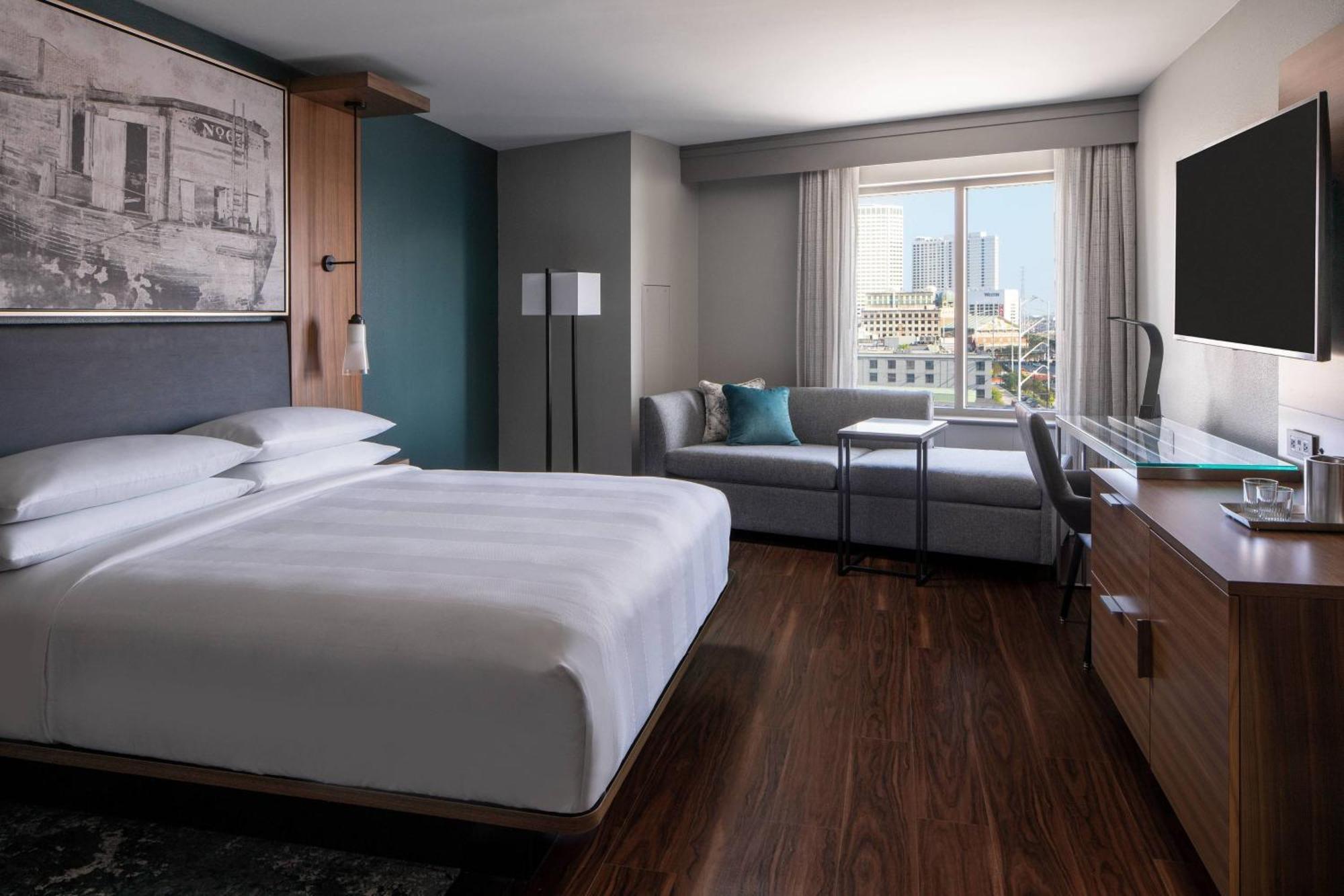 New Orleans Marriott Warehouse Arts District Hotel Exterior photo